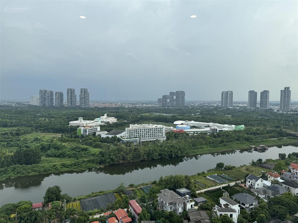 Chính chủ bán căn góc 3pn dt 84m2 tại chung cư the fibonan ecopark, hiá hợp đồng chủ đầu tư