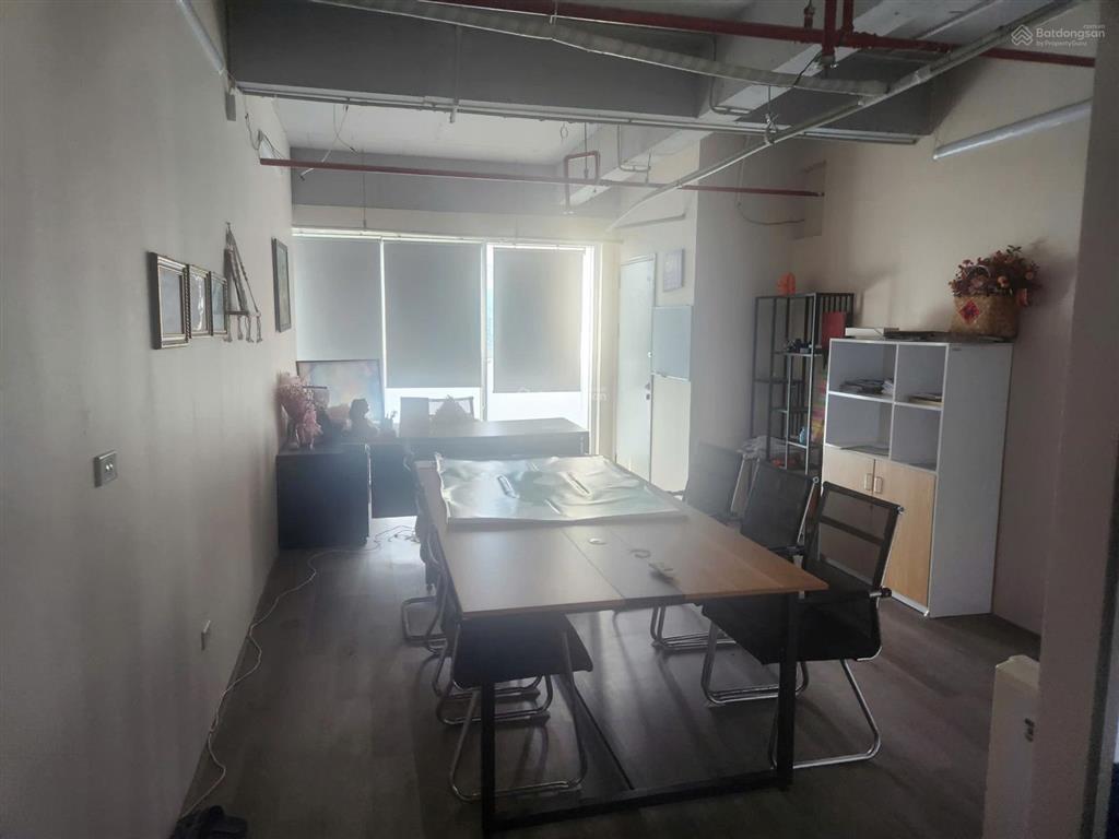 Cho thuê văn phòng giá rẻ tại chung cư 536a minh khai chỉ 208k/m2 dt 265 m2 bao pdv