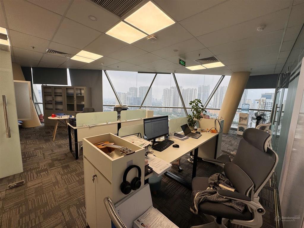 Chuyển nhượng văn phòng hud tower 37 lê văn lương, thanh xuân dt 327.9m2 giá 329k/m view tầng cao