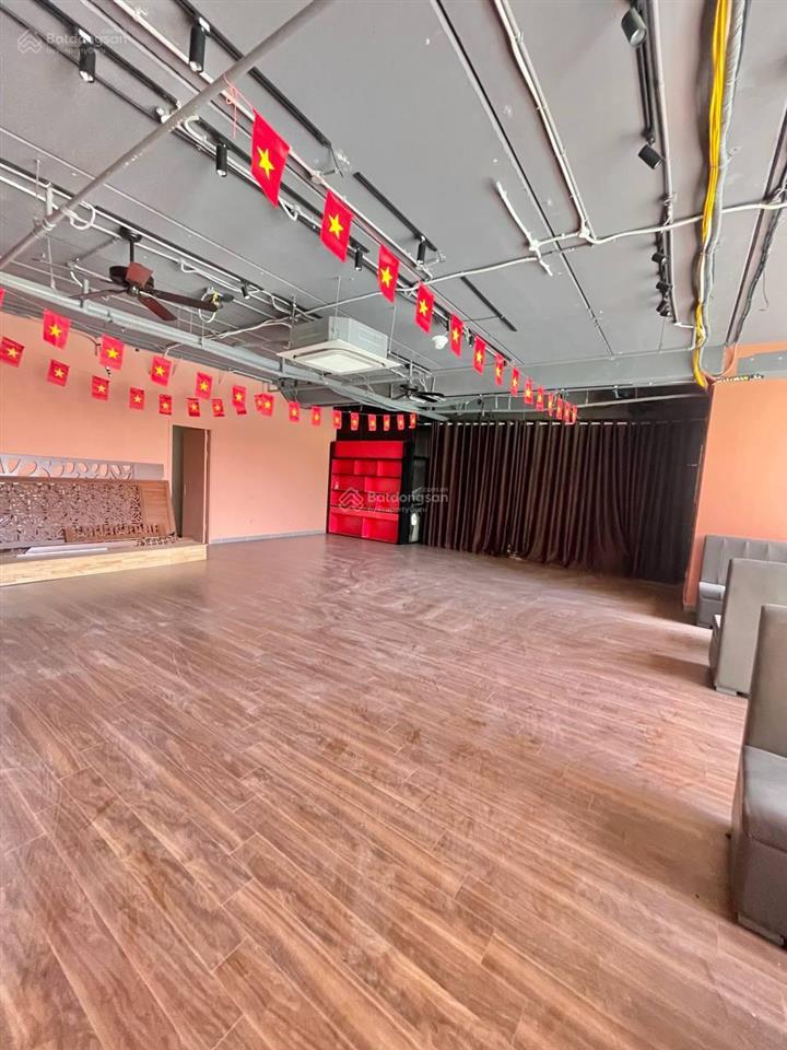 Cho thuê văn phòng 250m2 tại imperial plaza giải phóng, giá chỉ 263k/m2 giá cực kì hời