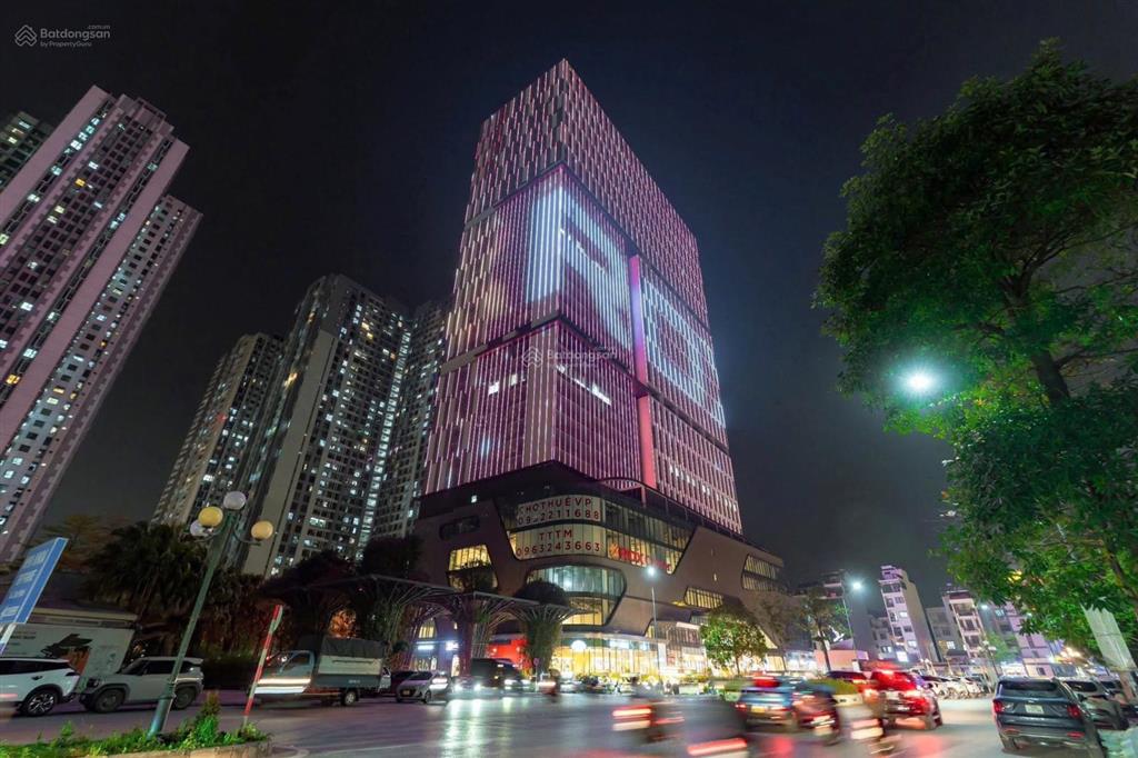 Cho thuê văn phòng 240m2 tại rox tower 136 hồ tùng mậu  bắc từ liêm giá chỉ 264k/m2