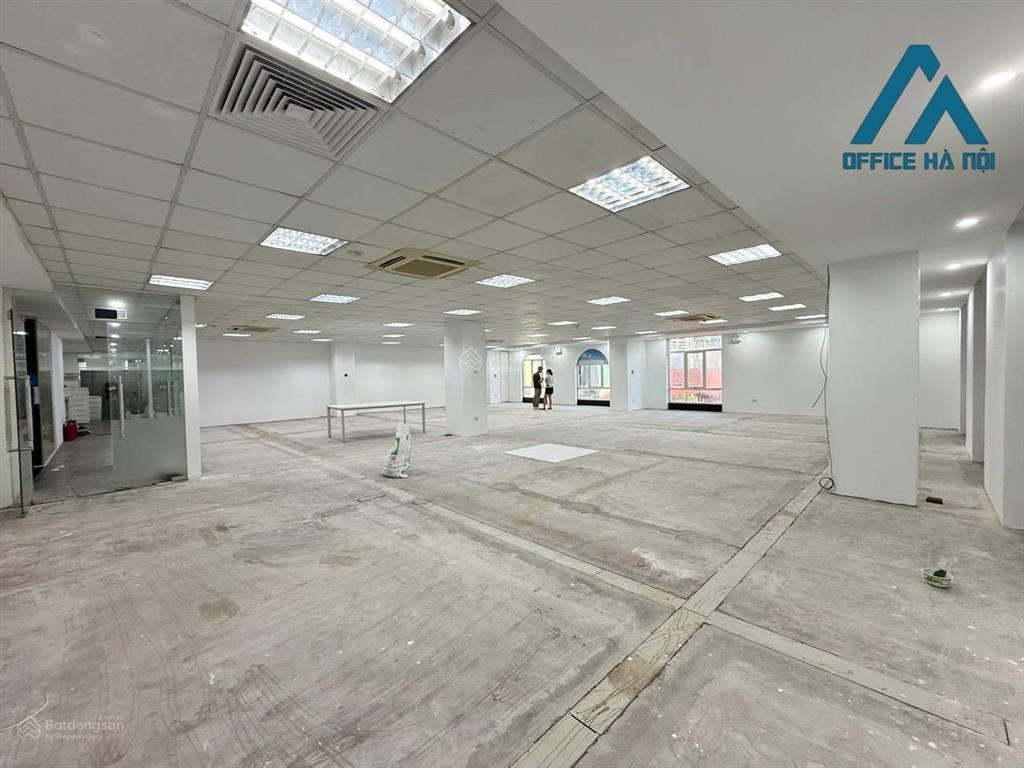 Cho thuê văn phòng building dt 230m2 phố khâm thiên, giá chỉ 310 nghìn/m2