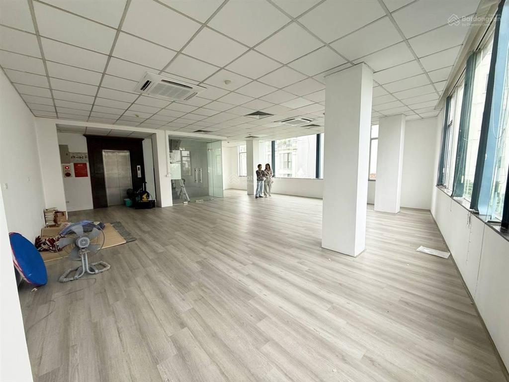 Cho thuê văn phòng lô góc 22,5 triệu/th dt 109m² tại hàn thuyên, p. phạm đình hổ, q. hai bà trưng