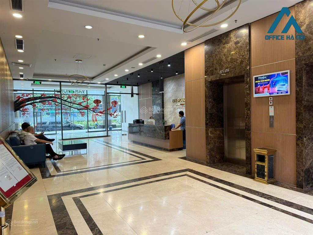 Cho thuê văn phòng 115m tại the golden palm lê văn lương, 50 tr/tháng