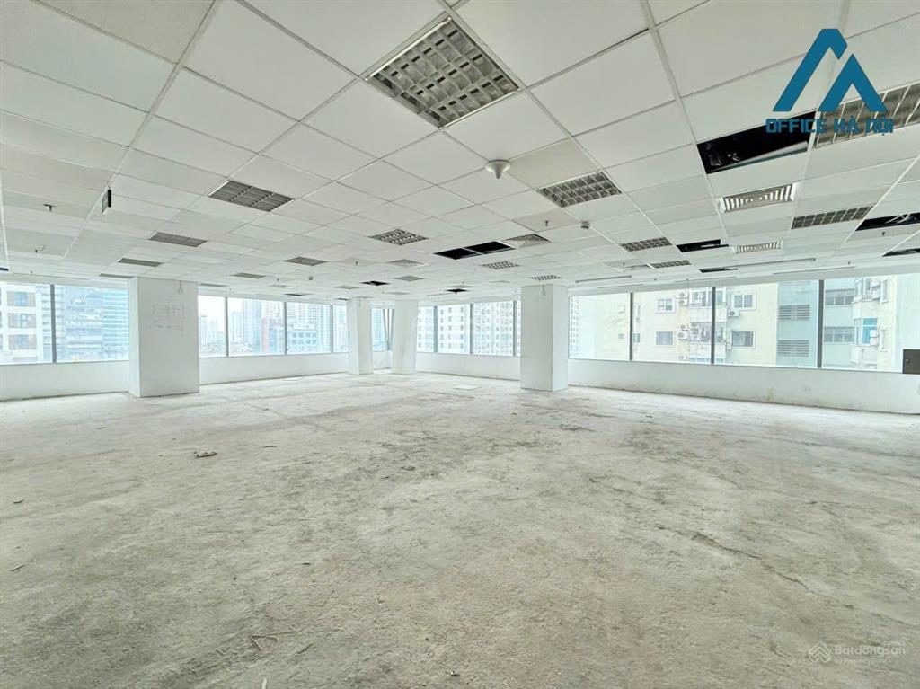 Cho thuê văn phòng lô góc 227m2 tại diamond flower tower hoàng đạo thúy, giá chỉ 380 nghìn/m2