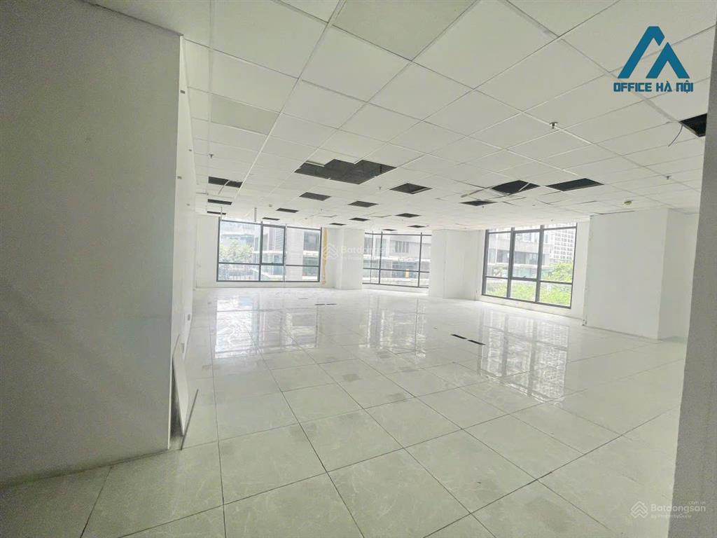 Cho thuê văn phòng 120m 36tr/tháng tại vinata tower khuất duy tiến sàn siêu đẹp, thoáng