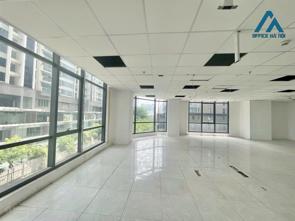 Cho thuê văn phòng 120m 36tr/tháng tại vinata tower khuất duy tiến sàn siêu đẹp, thoáng