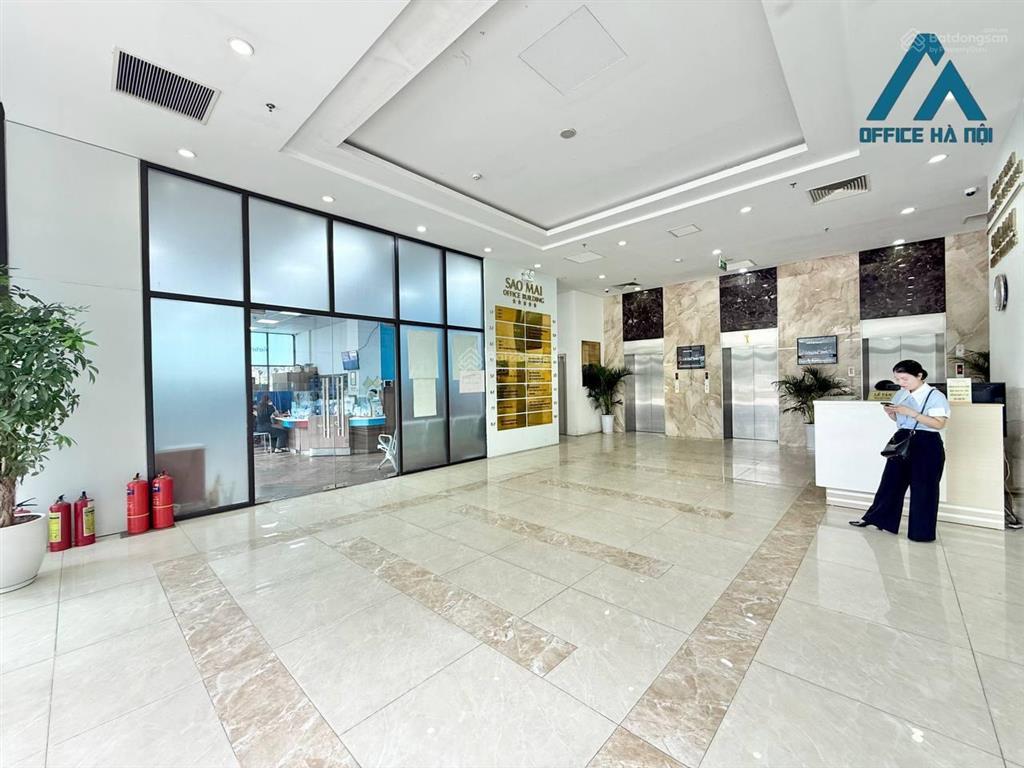 Cho thuê văn phòng lê văn lương 240m2 chia sẵn vách kính trải thảm giá chỉ 360k/m2/th bao pdv