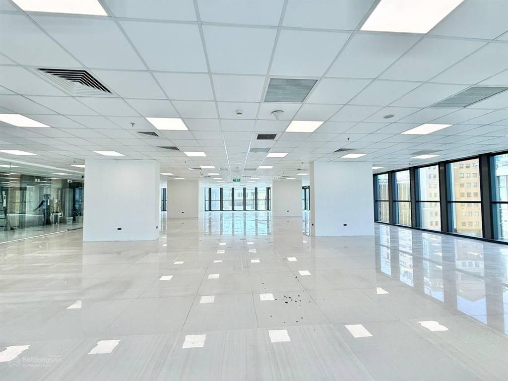 Cho thuê văn phòng hạng a toà friends tower 11 láng hạ, giá chỉ 590 nghìn/m2/th, 400 m2 hot