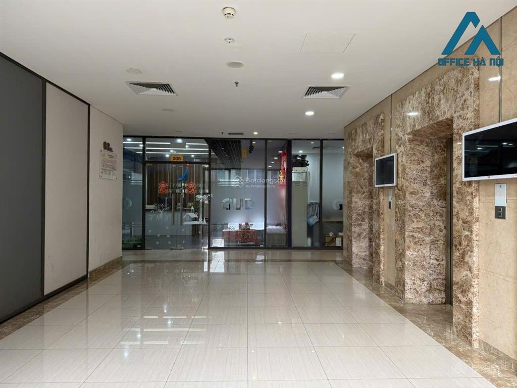 Giảm giá thuê văn phòng golden palm 21 lê văn lương dt 105m2 giá 31,8tr/th ưu đãi trong tháng 8