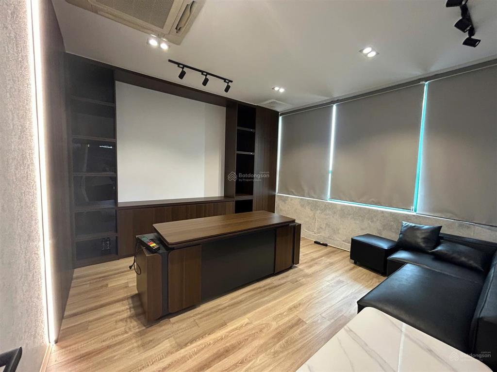 Cho thuê văn phòng building dt 180m2 giá chỉ 265 nghìn/m2 tại trần khát chân, hai bà trưng