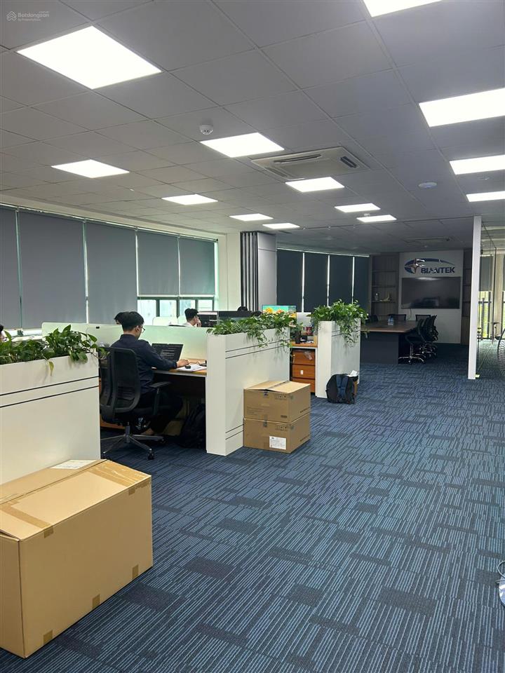 Cho thuê văn phòng building dt 180m2 giá chỉ 265 nghìn/m2 tại trần khát chân, hai bà trưng