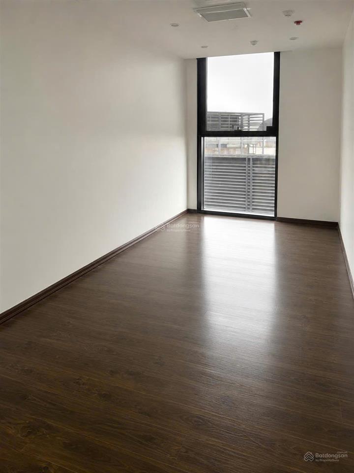 Cho thuê văn phòng 115m2 tại tòa eurowindow số 4 tôn thất tùng, đống đa giá chỉ 460 nghìn / m2