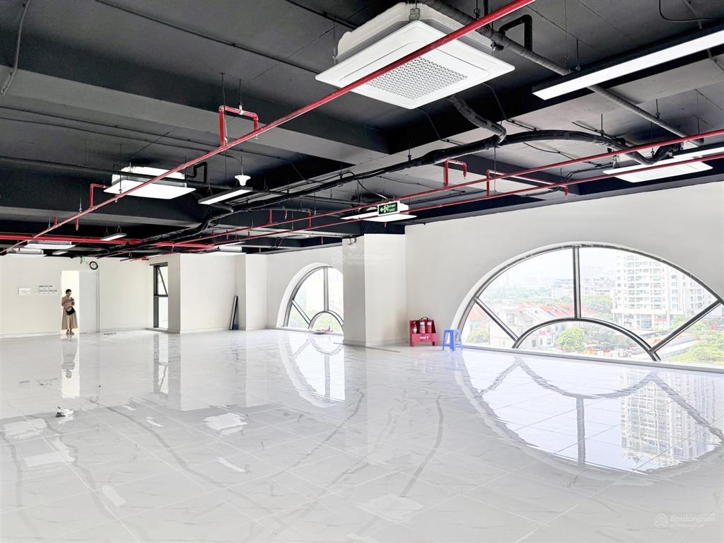 Cho thuê văn phòng 350m2 tại housinco premium 288 nguyễn xiển, 270 nghìn/m2