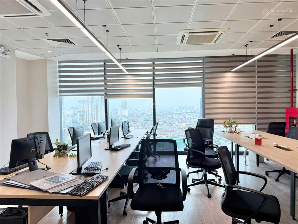Cho thuê văn phòng hạng a 240m tòa vinacomin tower số 3 dương đình nghệ, giá 530k/ m2, cầu giấy