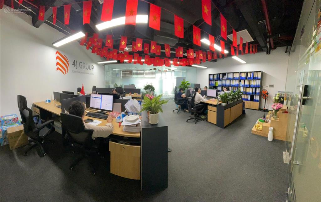 Cho thuê văn phòng gold tower 275 nguyễn trãi, thanh xuân dt 82m2 giá 350 nghìn/m2/th