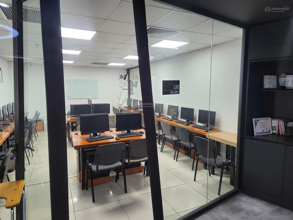 Cho thuê văn phòng, trung tâm đào tạo đẹp xuất sắc tại bạch mai, dt 315m giá chỉ 278 nghìn / m2