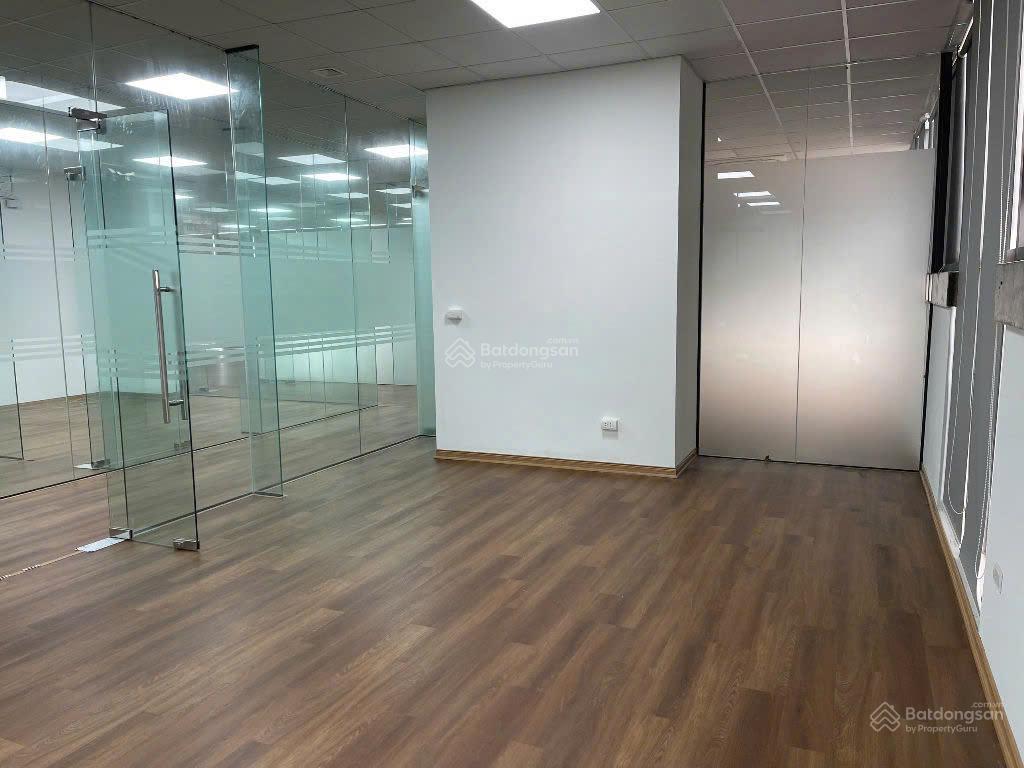 Cho thuê văn phòng tại usilk city kđt văn khê, hà đông, giá tốt chỉ với 236 nghìn/m2/th, dt 220m2
