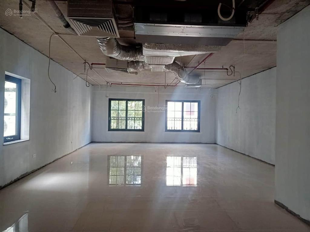 Cho thuê văn phòng đẹp xuất sắc tại tòa nhà 14 lý nam đế, 318 nghìn / m2, 160 m2