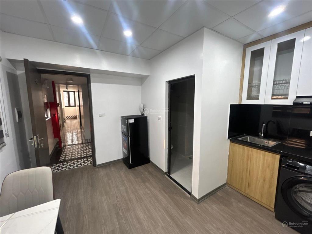 Trung tâm mỹ đình  lê quang đạo  toà chdv xây 87m2  7 tầng  17 tỳ, thang máy  trước nhà rộng