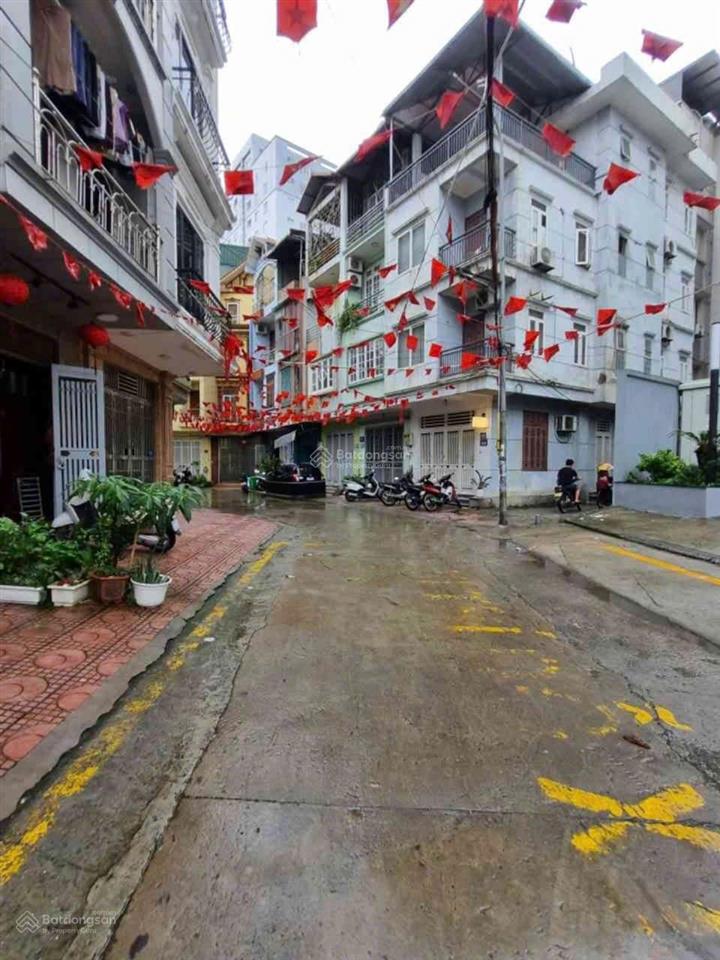 Thiết kế 5 tầng, diện tích 66m2, giá 16.7 tỉ. phân lô liền kề phùng khoang  kinh doanh sầm uất