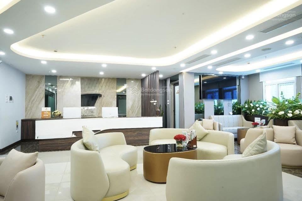 Bán nhà mặt phố tại cầu giấy, giá siêu hời 255 tỷ, 241 m2