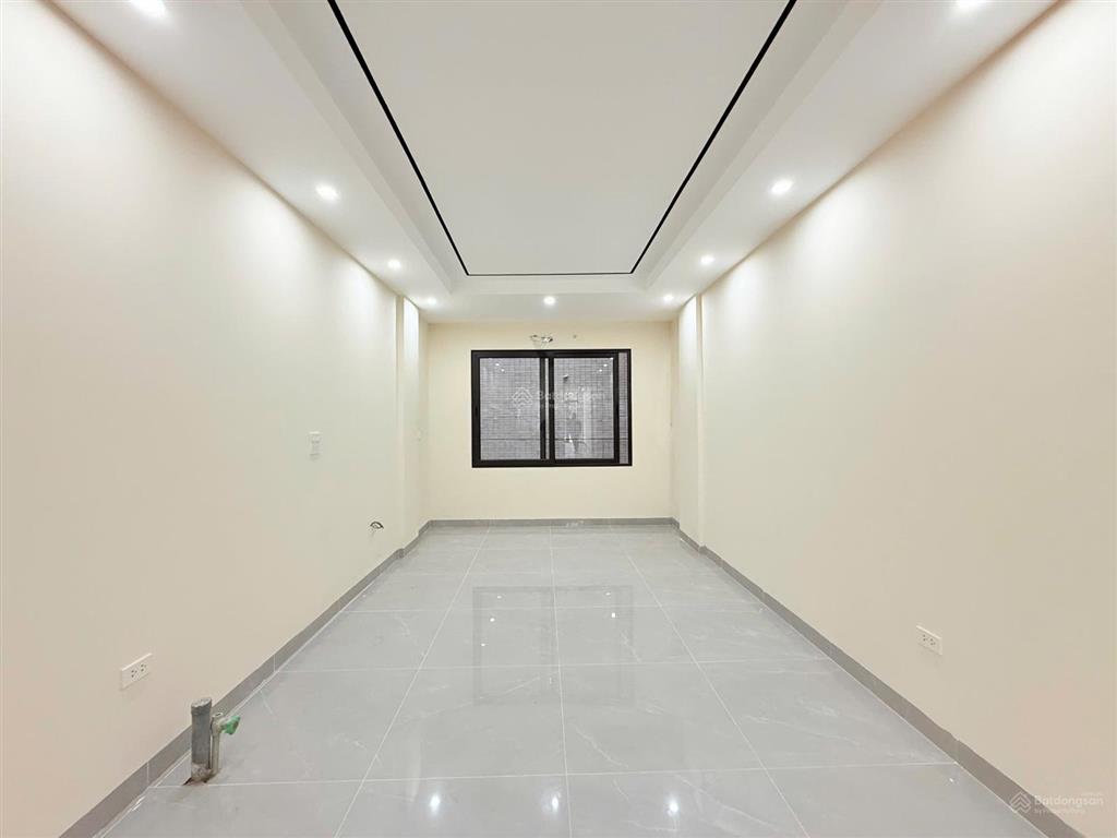 Siêu phẩm  đống đa  nhà mới  lõi đống đa  6 tầng thang máy  ô tô tránh  gara ô tô 7 chỗ