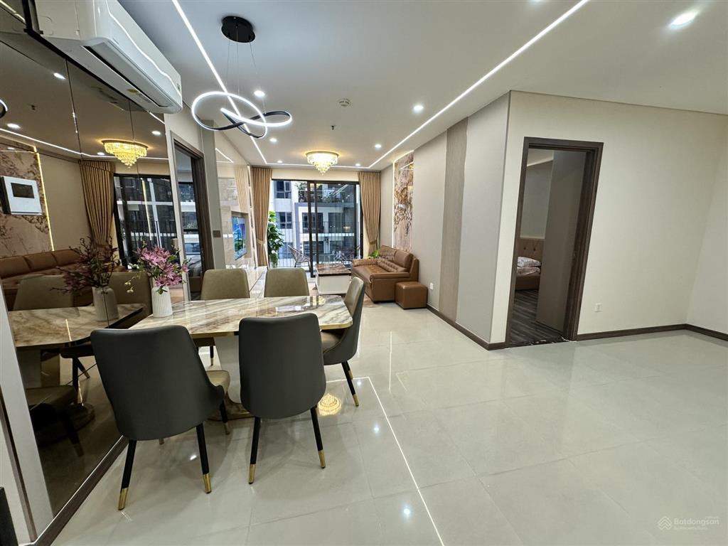 Bán căn hộ cao cấp hado centrosa 2pn+ 107m² full nội thất