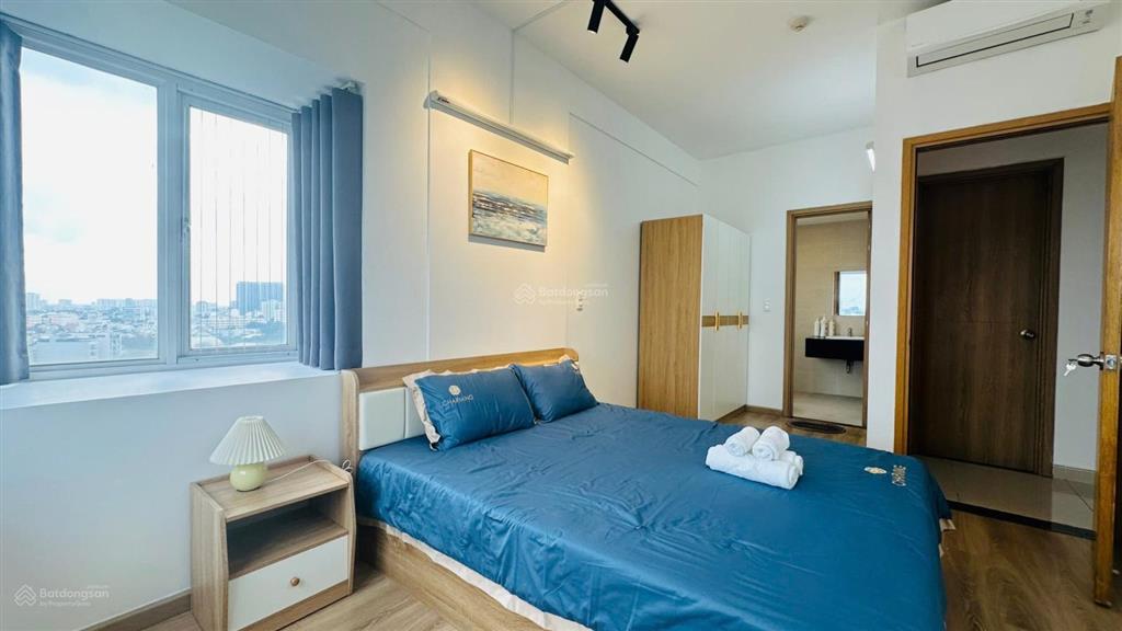 Cho thuê nhanh căn hộ cao cấp charmington la pointe quận 10