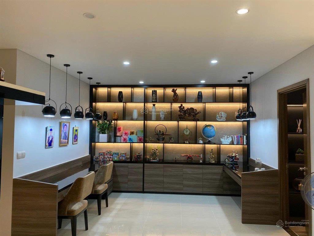 Cho thuê gấp cc 3pn, 2wc, 106m2 tại hado centrosa garden, 35 triệu vnd