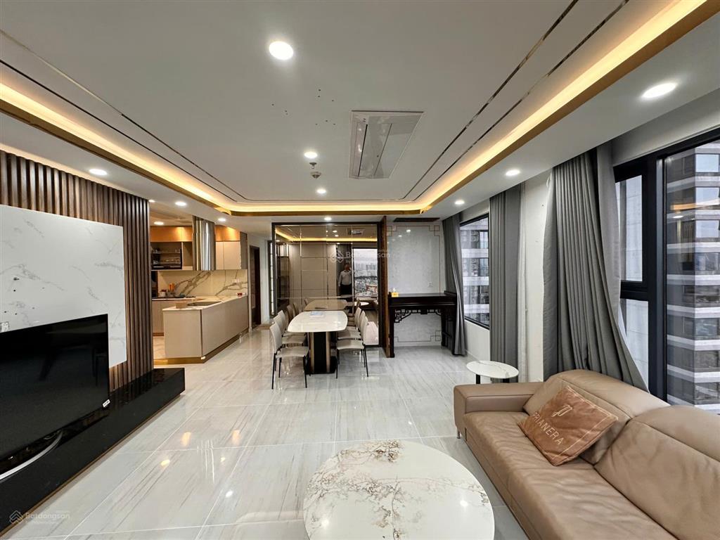 Bán căn hộ cc kingdom 101, 102m2, giá ưu đãi 13,5 tỷ tại tô hiến thành, q10, tp.hcm