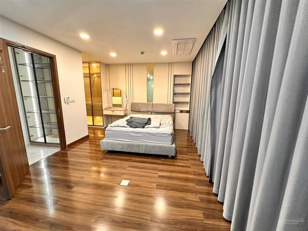 Bán căn hộ cc kingdom 101, 102m2, giá ưu đãi 13,5 tỷ tại tô hiến thành, q10, tp.hcm