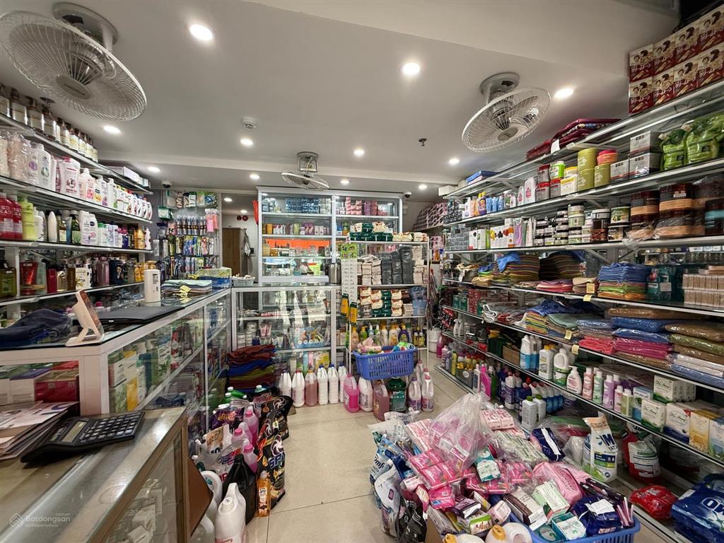 Phân khúc mặt phố ( hiếm có ) mặt phố tây sơn 35m, 9 tầng, mt 5,2m, 28,2 tỷ  đống đa.0972 611 ***