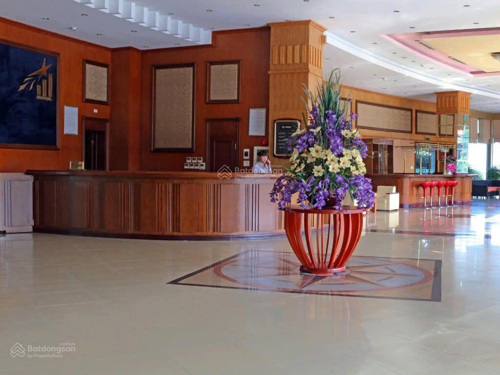 Siêu hiếm, giảm chào 65 tỷ, bán khách sạn sao mai đảo tuần châu 2388m2, 10t, 165 tỷ, quảng ninh