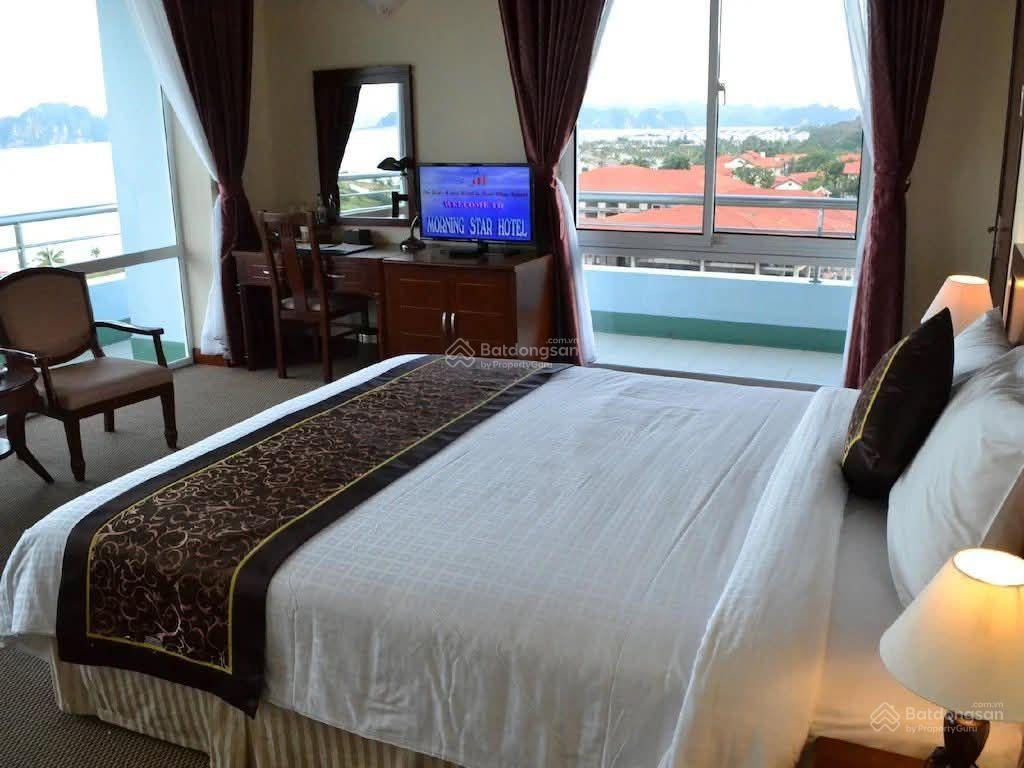 Siêu hiếm, giảm chào 65 tỷ, bán khách sạn sao mai đảo tuần châu 2388m2, 10t, 165 tỷ, quảng ninh