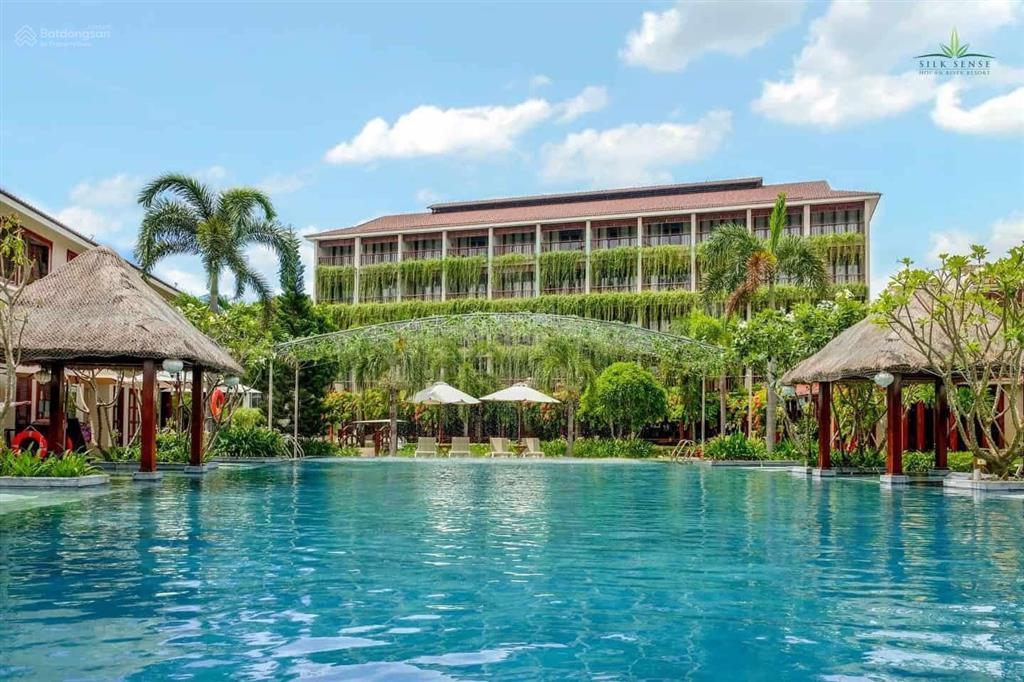 Chuyển nhượng resort 5 đống đa, hội an  đà nẵng 16000m, 5t, mt 300m, 1300 tỷ  sổ đỏ lâu dài.