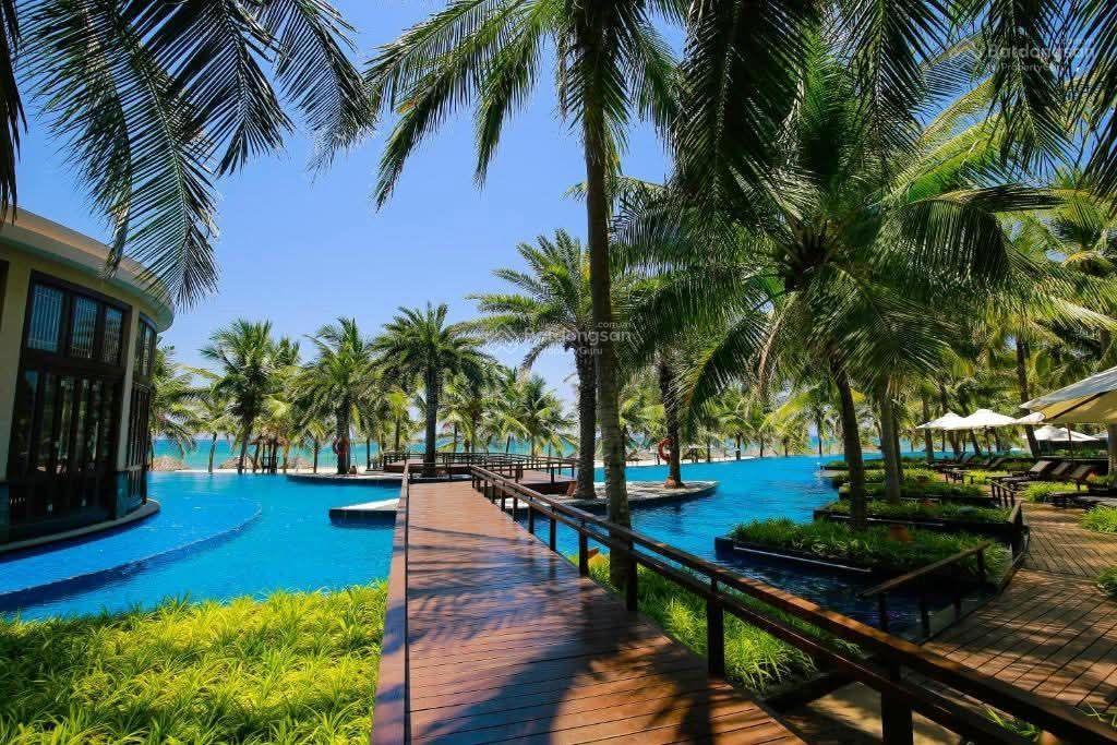 Chuyển nhượng khách sạn 5 sao, võ nguyên giáp, đà nẵng 200000m, 25 tầng, mt 600m, giá 1.25 usd