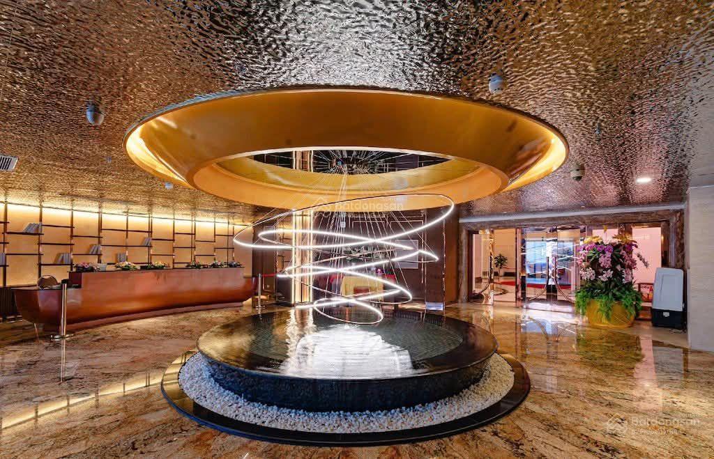 Chuyển nhượng khách sạn 5 sao, võ nguyên giáp, đà nẵng 200000m, 25 tầng, mt 600m, giá 1.25 usd