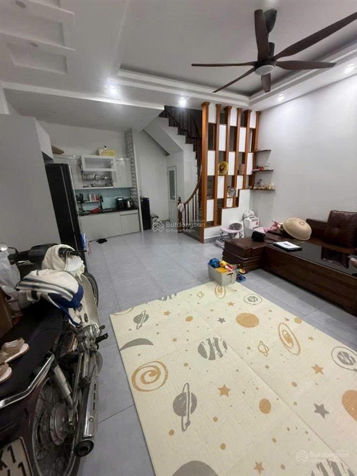 Hiếm xuân thuỷ, cầu giấy ngõ ba gác gần ô tô