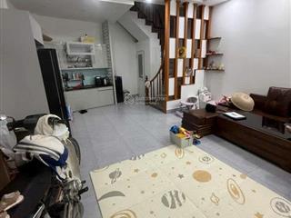 Hiếm xuân thuỷ, cầu giấy ngõ ba gác gần ô tô
