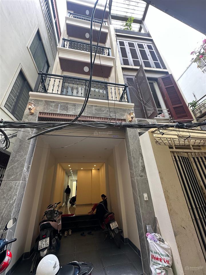 Hàng hiếm lạc long quân lô góc 6 tầng thang máy