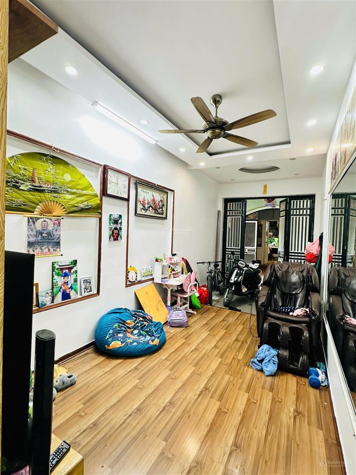 Mớt bán giảm tiếp đức thắng 50m 4 tầng ô tô đỗ cửa ngõ thông 7,8 tỷ