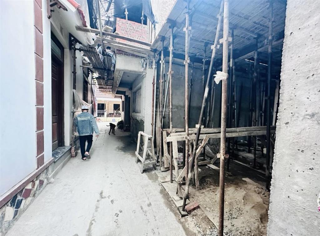 Cần bán nhanh mai dịch, cầu giấy 55m2 mt 4.5m lô góc 2 mặt ngõ đã lên móng