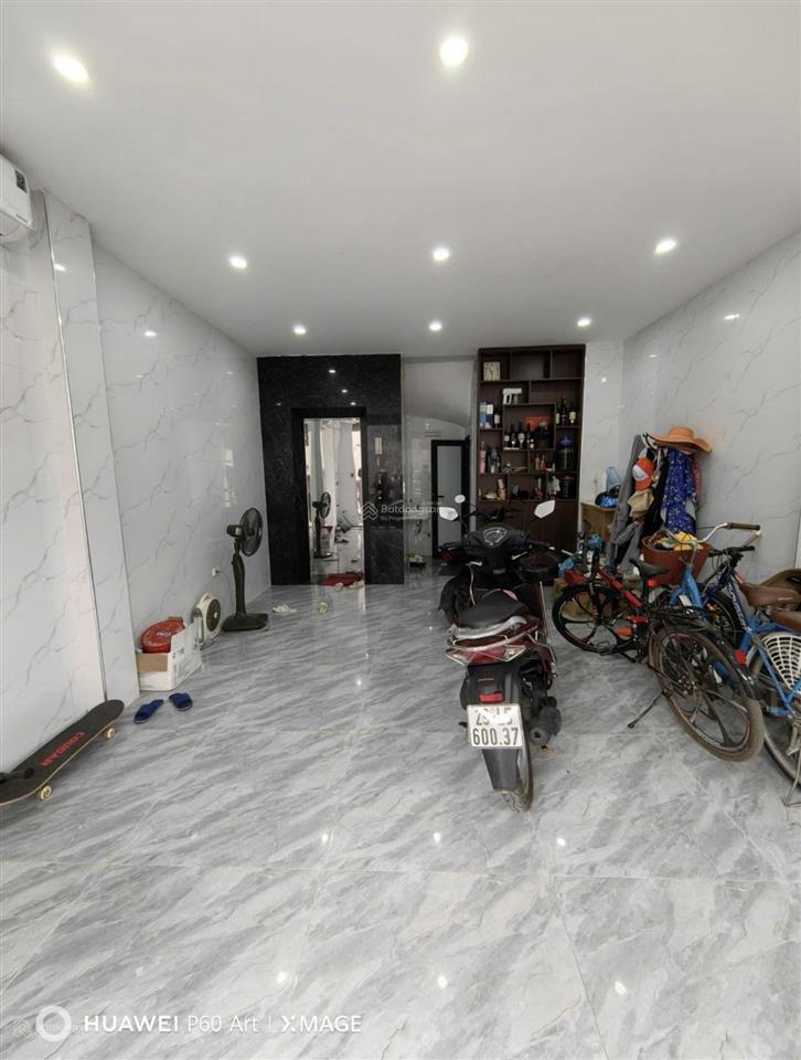 Hiếm có an dương vương dưới 9 tỷ có thang máy + gara ô tô