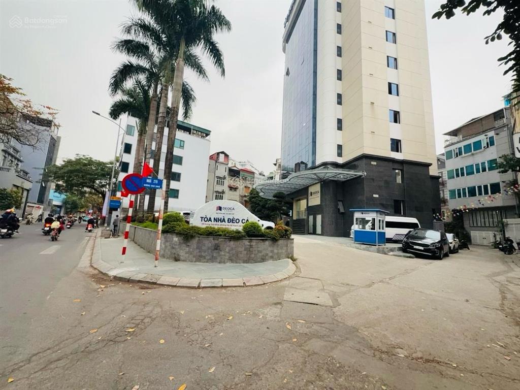 Nhà mặt phố thụy khuê view hồ tây 7 tầng thang máy gara 3 ô tô 180m 7 tầng mặt tiền 9m