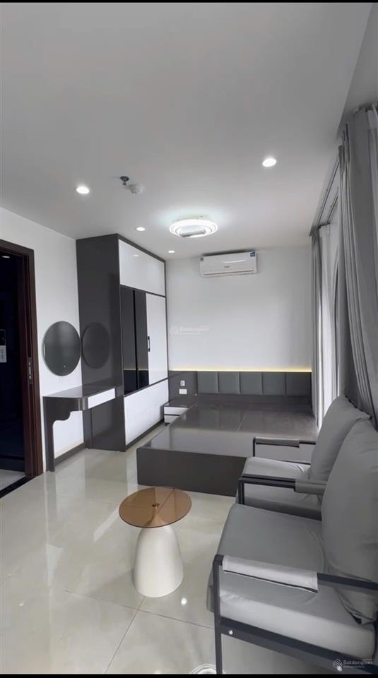 Hàng hiếm ccmn cạnh công viên hòa bình gà đẻ trứng vàng!