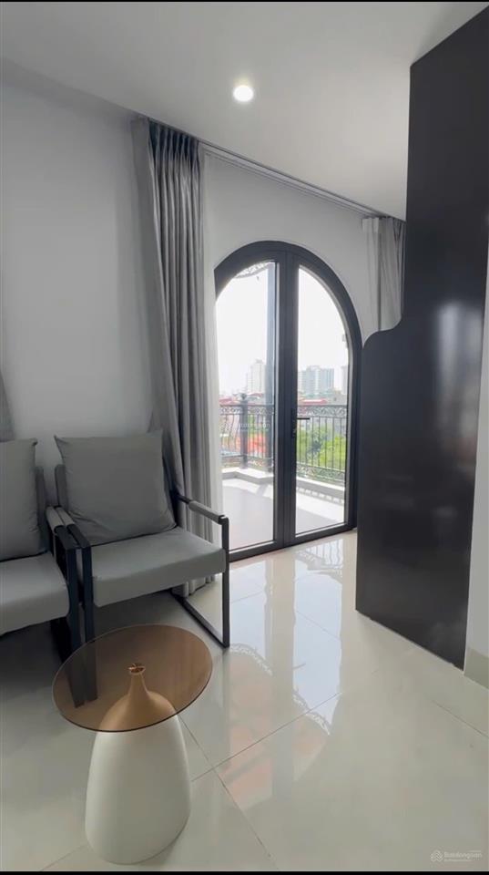 Hàng hiếm ccmn cạnh công viên hòa bình gà đẻ trứng vàng!