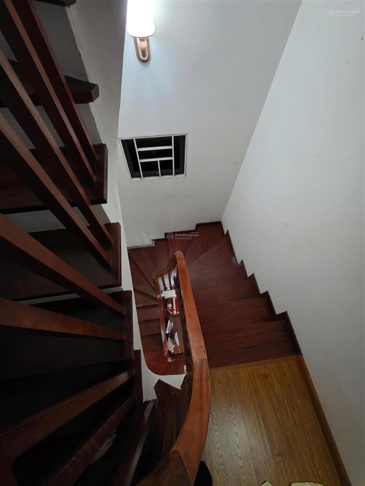Hàng hiếm kiều mai nhà đẹp 5 tầng giá chỉ 5,7 tỷ!