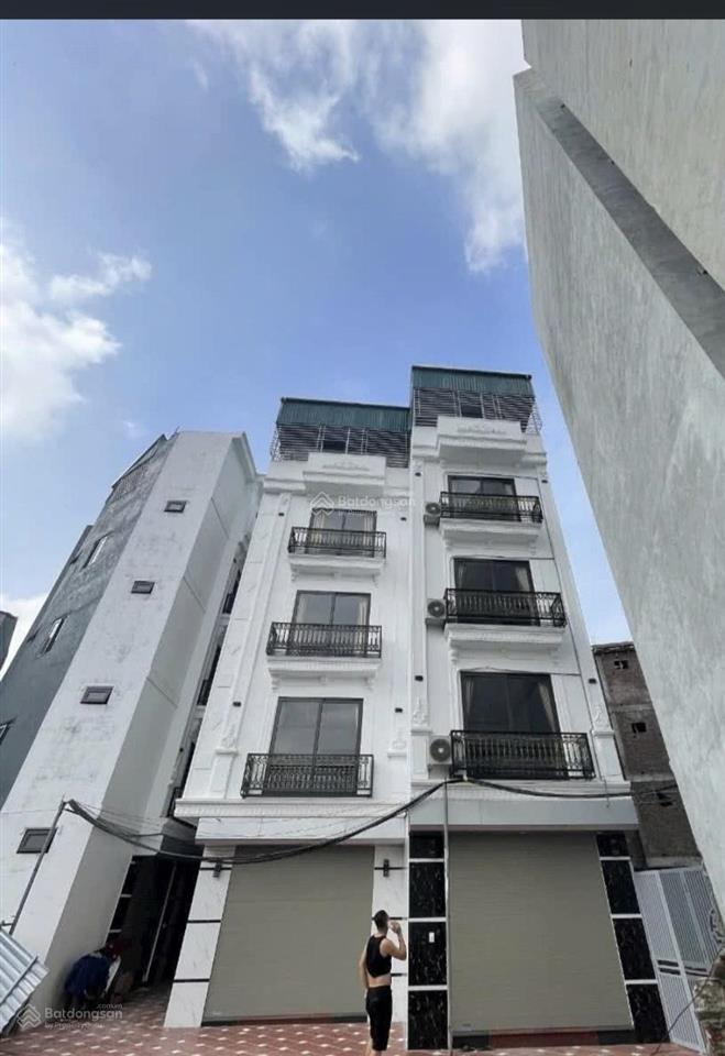 Hàng hiếm văn hội lô góc 2 thoáng 5 tầng đẹp chỉ 7,5 tỷ!