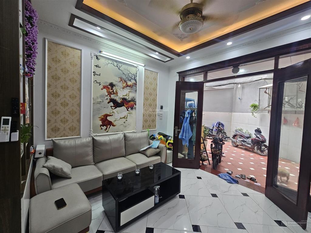 Hàng hiếm văn hội lô góc 2 thoáng 5 tầng đẹp chỉ 7,5 tỷ!